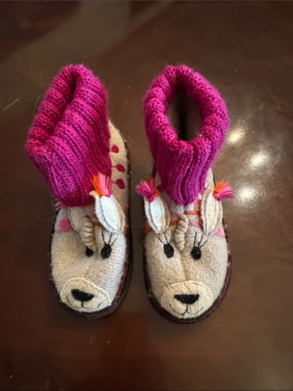 Garnet Hill Kids Pink and Cream Llama Slipper Socks